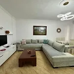 Апартаменты Comfortable Next To The *