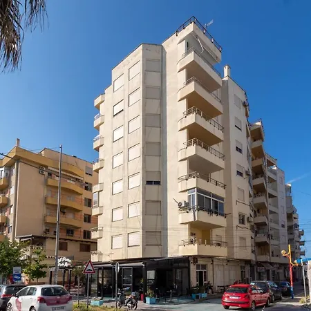 Comfortable Next To The 公寓 Durrës