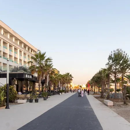 Comfortable Next To The * Durrës