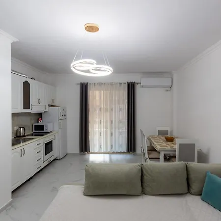 Comfortable Next To The Apartment