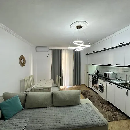 Apartment Comfortable Next To The Durres