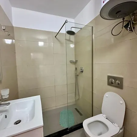 Comfortable Next To The Durres