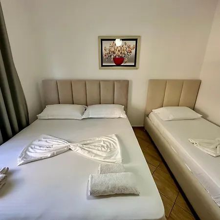 Comfortable Next To The * Durrës