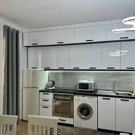 Comfortable Next To The Apartment Durres