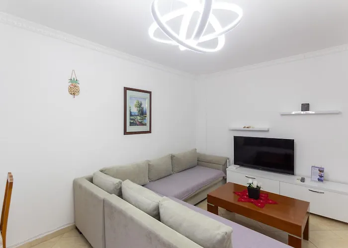 Comfortable Next To The Appartamento *