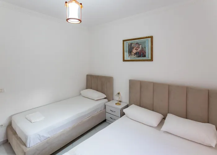 Comfortable Next To The Appartamento Durrës