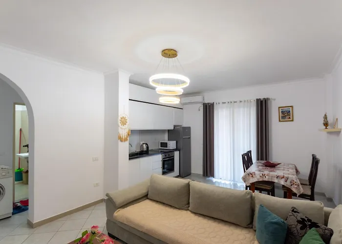 Comfortable Next To The Appartamento *