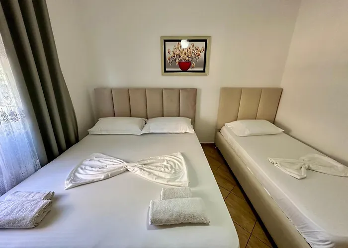 Comfortable Next To The * Durrës