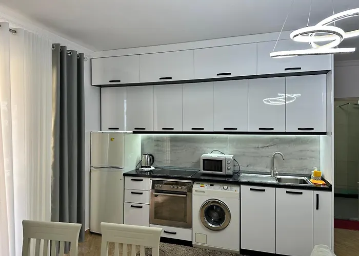 Comfortable Next To The Appartamento Durrës